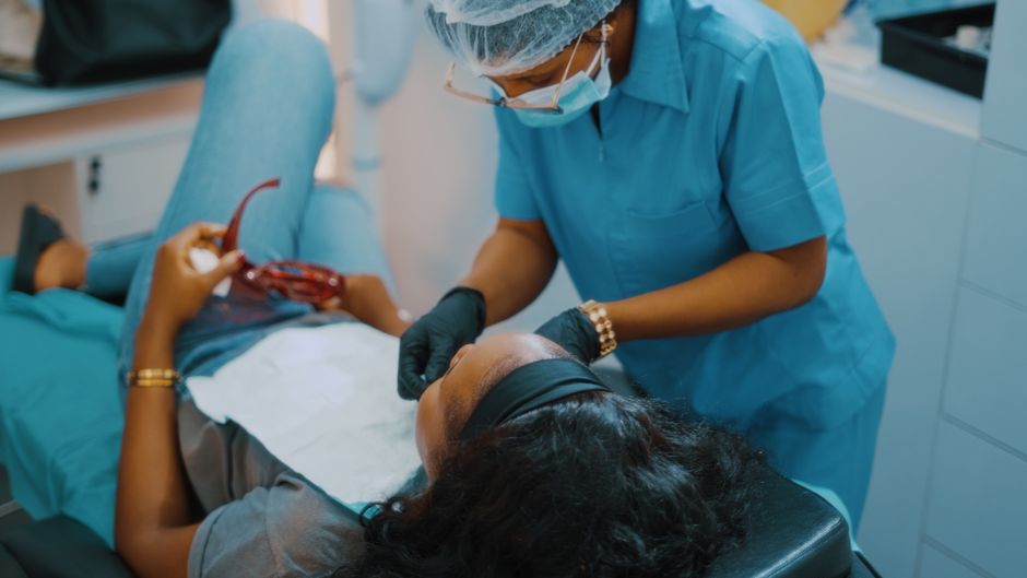 Best ways to manage dental anxiety during your cleaning appointment