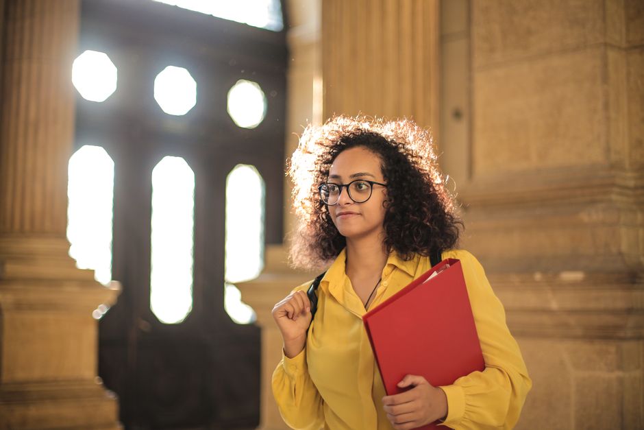 Checklist for obtaining a Canadian Study Permit with a scholarship offer