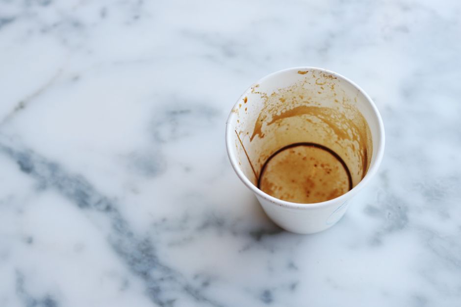 Effective tips to eliminate coffee and tea stains from your teeth