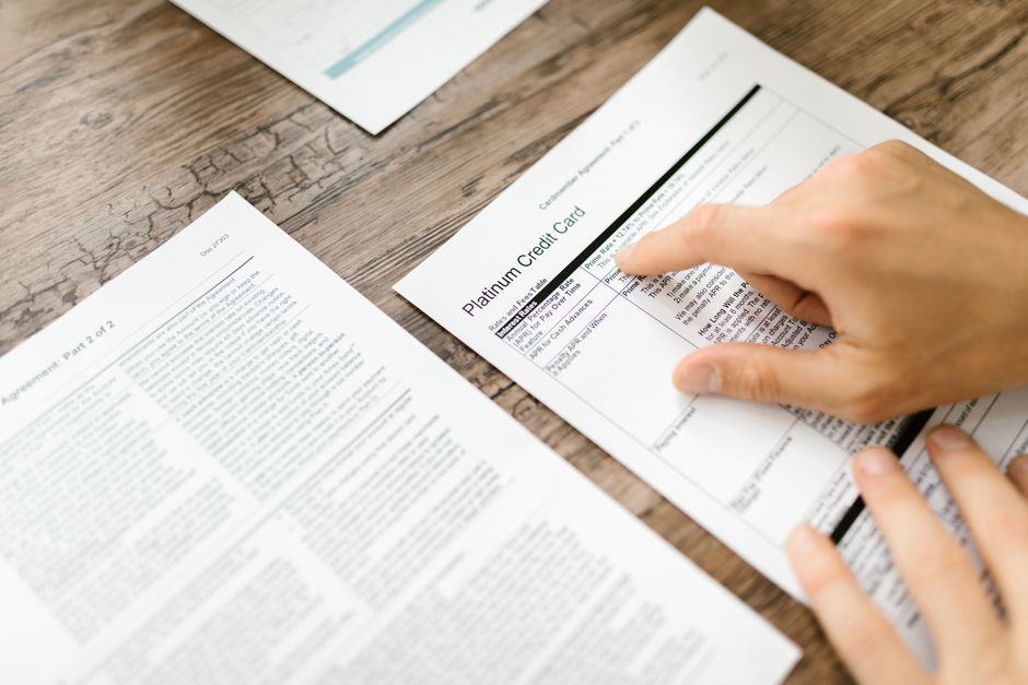 How does MyVisaAI estimate the total fees for a US O‑1 Extraordinary Ability visa including the labor condition application?