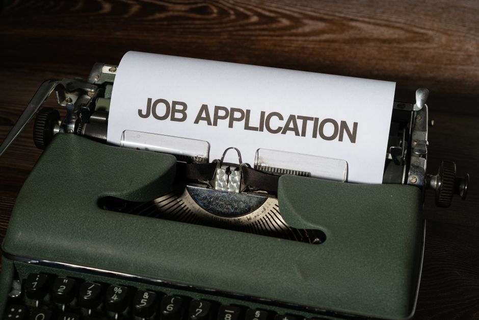 How does the ATS Resume Checker compare to other free tools for scoring against Glassdoor job posts?