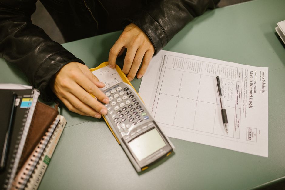 How to estimate total fees for a US B1/B2 visa using MyVisaAI’s calculator