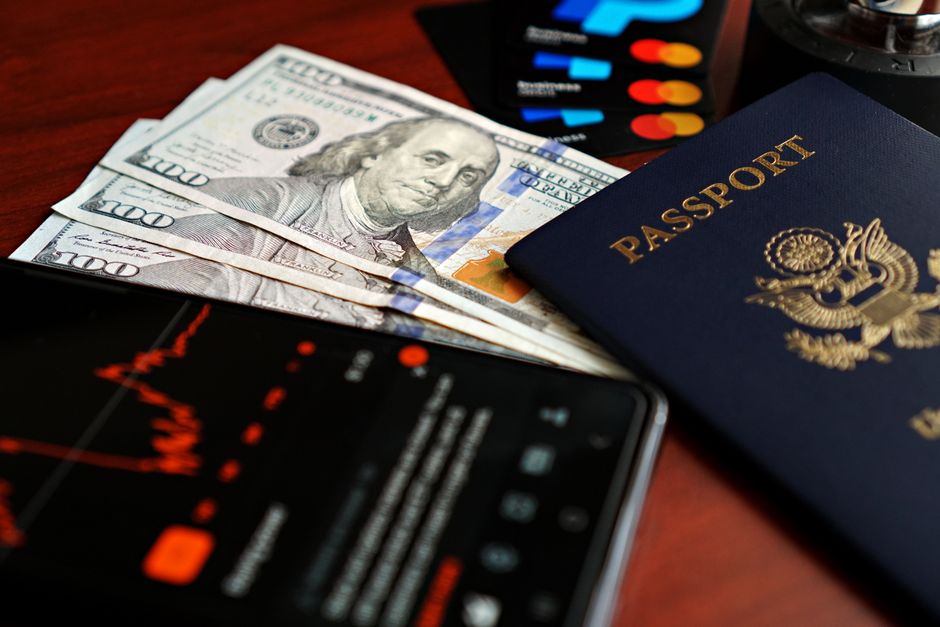 How to use an AI tool to compare US visa fee structures across categories