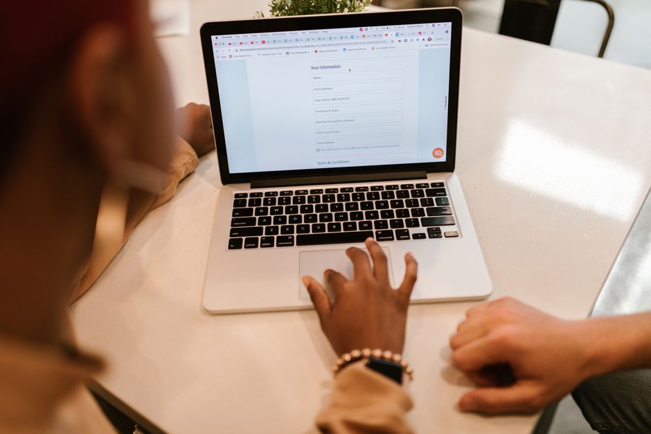 How to use MyVisaAI to auto‑fill the Canada Express Entry application for a self‑employed entrepreneur