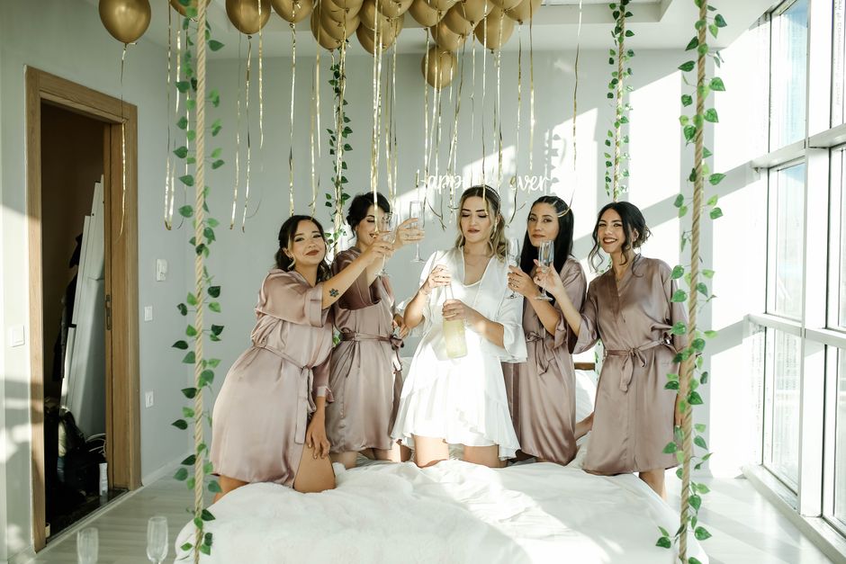 Pakistani party wear for bachelorette parties: outfit ideas available in the US