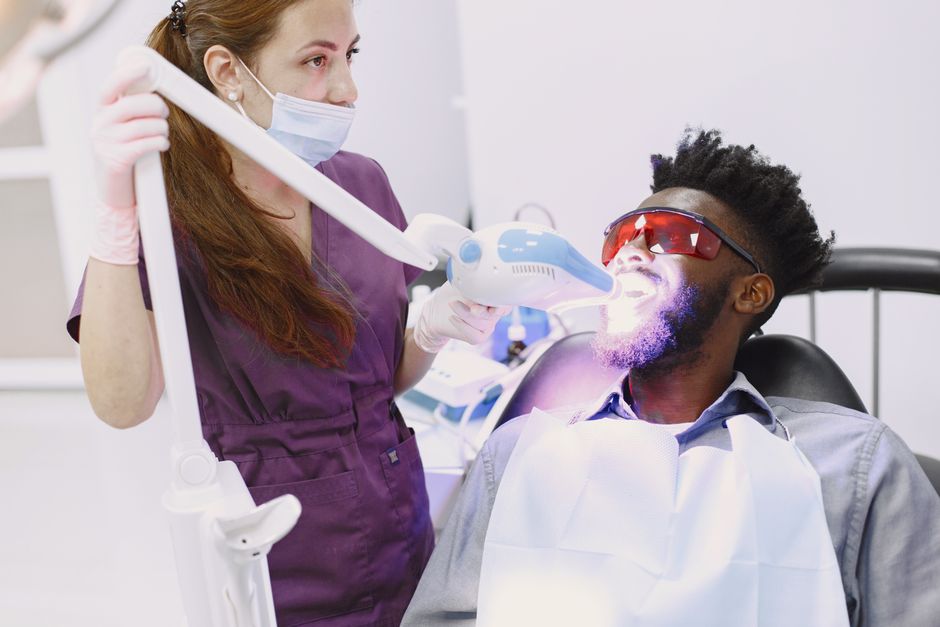Teeth whitening vs dental cleaning: which do you need first?