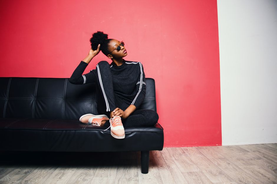Tips for styling traditional Pakistani footwear with athleisure outfits in American cities