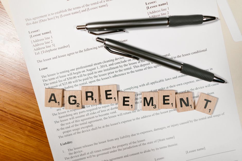 What is the difference between an Ontario residential lease agreement and a BC lease template?