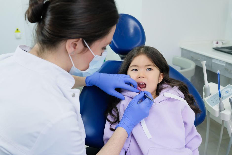 What should I expect during my first pediatric dental hygiene appointment in Metro Vancouver?